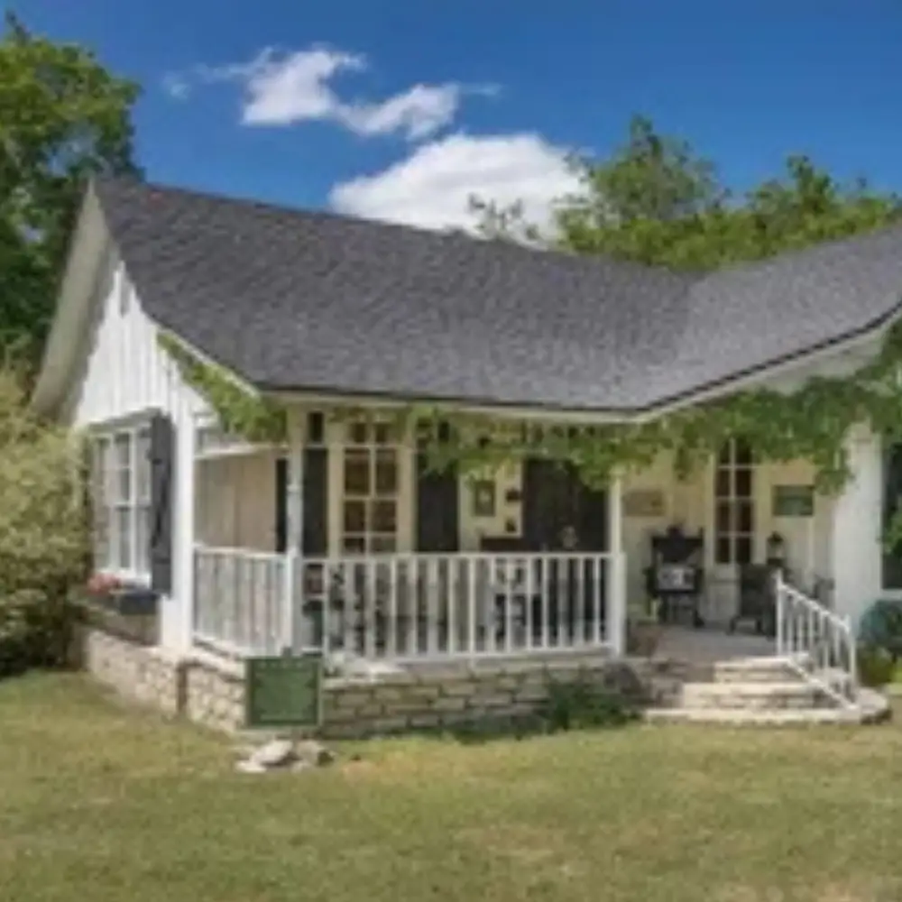 Country Woods Inn