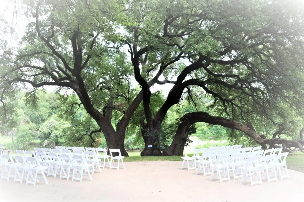 Inn on the River Weddings Glen Rose